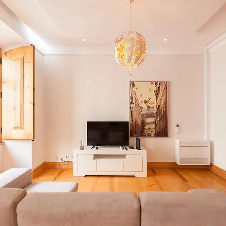 Flh Cais Sodre Spacious * ליסבון